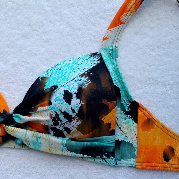 VENUS St. Lucia Twist Front Bikini Top, Size 32C/34B/36A - Picture 9 of 12